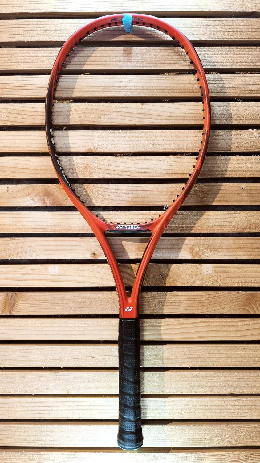 Raquette YONEX VCore 98 Flame Rouge (305 g) 2018 – photo principale